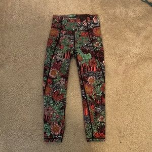 Lululemon floral 7/8 leggings